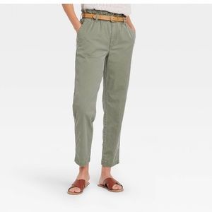Universal threads Green paper bag pants size 2